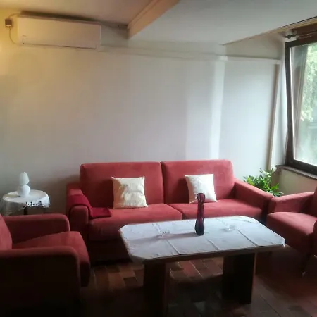 Darinka Apartman *